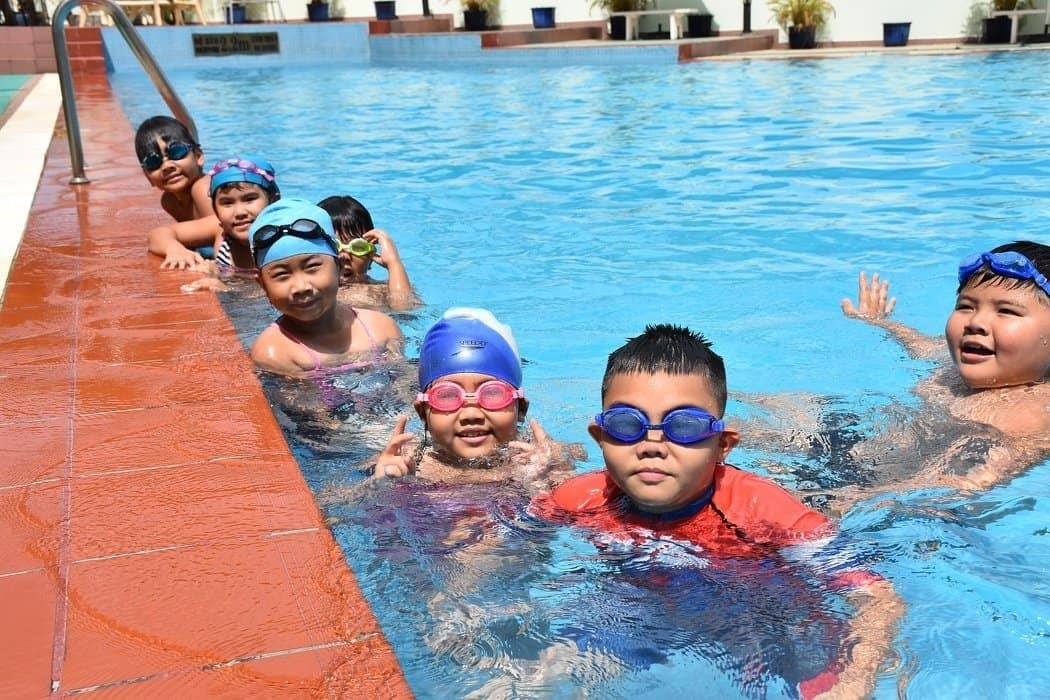 CLB Fosco là một câu lạc bộ thể thao với đội ngũ thành viên đam mê và đầy nhiệt huyết. Câu lạc bộ này có nhiều hoạt động thể thao khác nhau như bóng đá, cầu lông, bơi lội, và thể hình. Với mục tiêu tạo ra một môi trường thân thiện và sôi động, CLB Fosco đã thu hút được nhiều thành viên trẻ tuổi và trưởng thành. Ngoài việc tập luyện thể thao, các thành viên của CLB còn tham gia các hoạt động xã hội và từ thi