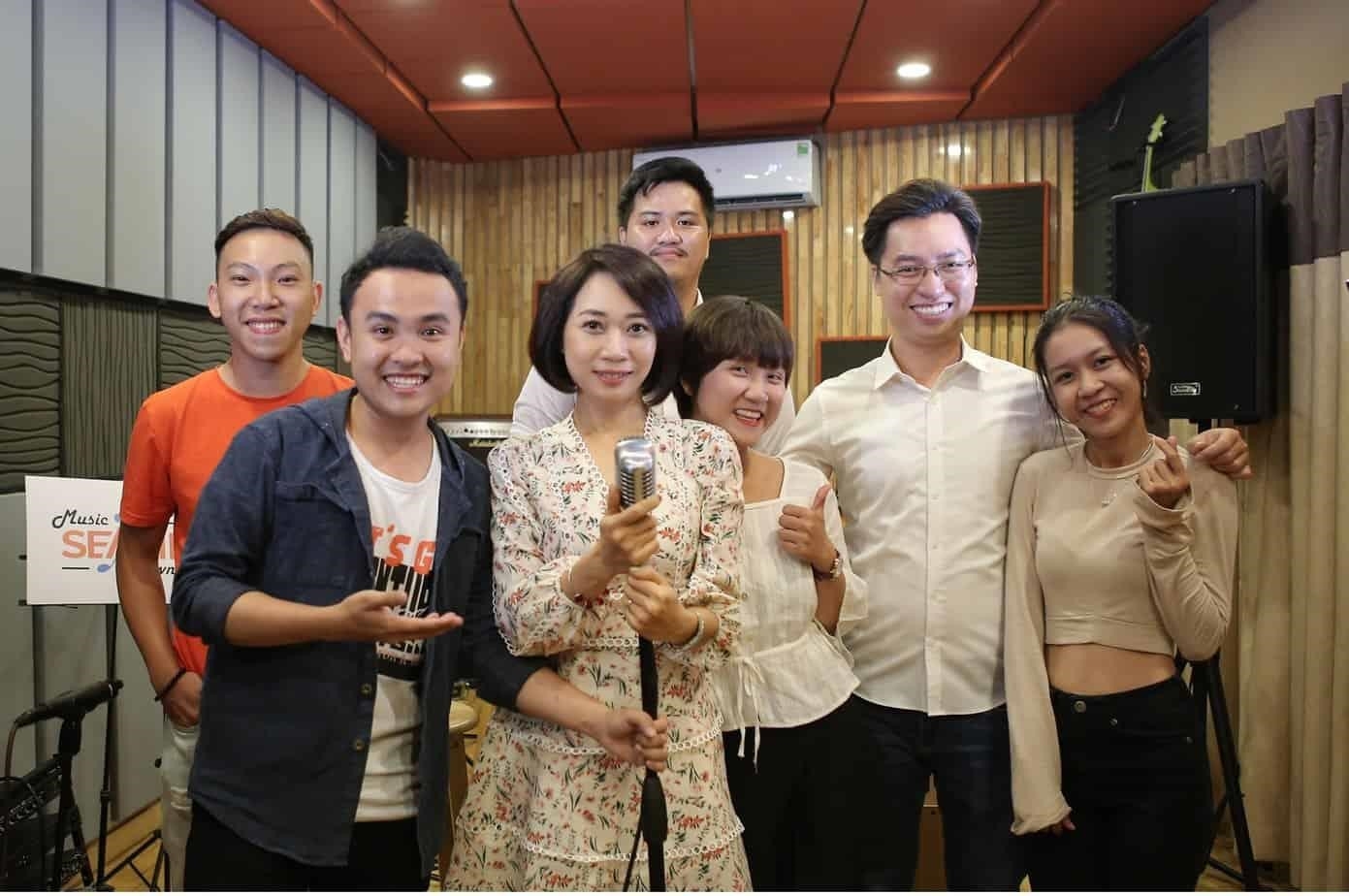 Học Viện Âm Nhạc Seami là một trường đào tạo nghệ thuật nổi tiếng tại Nhật Bản. Trường được thành lập vào năm 1948 và đã trở thành một trong những trường đào tạo nghệ thuật hàng đầu của đất nước này. Seami tập trung vào việc đào tạo các nghệ sĩ chuyên nghiệp trong lĩnh vực âm nhạc và kịch nghệ. Các học sinh tại trường được đào tạo bởi các giáo viên có kinh nghiệm và tài năng trong ngành công nghiệp nghệ thuật. Đây là một nơi lý tưởng cho những