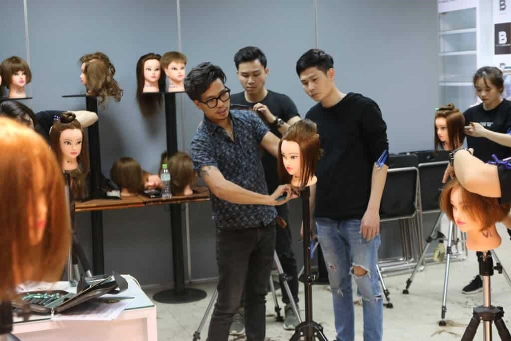 Vietnam Basic Hair là một trường đào tạo tóc.