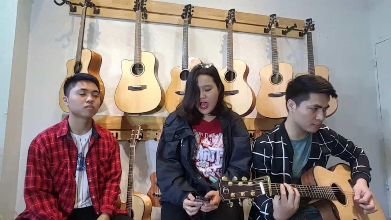 Guitar MTC là một trung tâm đào tạo guitar chuyên nghiệp. Tại đây, học viên sẽ được học từ cơ bản đến nâng cao, với những bài học được thiết kế riêng biệt cho từng trình độ. Ngoài ra, Guitar MTC còn có đội ngũ giáo viên giàu kinh nghiệm và nhiệt tình, luôn sẵn sàng giúp đỡ và hỗ trợ học viên trong quá trình học tập. Đây là địa chỉ lý tưởng cho những ai đam mê guitar và muốn trau dồi kỹ năng của mình.