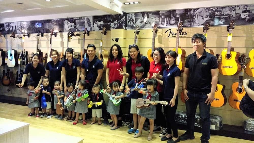 là một doanh nghiệp hoạt động trong lĩnh vực âm nhạc. Công ty cung cấp các dịch vụ đào tạo âm nhạc cho mọi đối tượng từ trẻ em đến người lớn. Chúng tôi cam kết đem đến cho học viên những khóa học chất lượng cao và giá trị đào tạo tốt nhất. Ngoài ra, chúng tôi còn cung cấp các thiết bị âm thanh và dịch vụ tổ chức sự kiện âm nhạc.