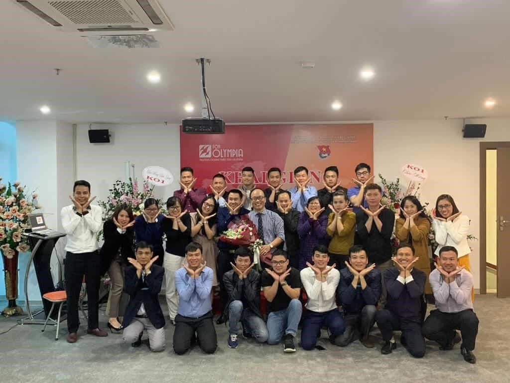 Hãy viết lại đoạn văn sau đây để nó lưu loát, trôi chảy và dễ hiểu hơn: