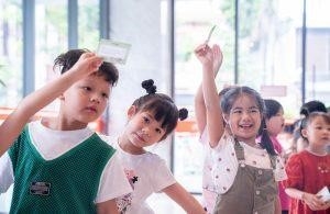 Trại hè Tài năng TDA là một trại hè đặc biệt với sự khác biệt rõ rệt về chất lượng. Ở đây, các em được trải nghiệm những hoạt động đầy sáng tạo và độc đáo, giúp phát triển tài năng của mình. So với các trại hè khác, Trại hè Tài năng TDA mang lại cho các em những trải nghiệm đáng nhớ và bổ ích hơn nhiều.