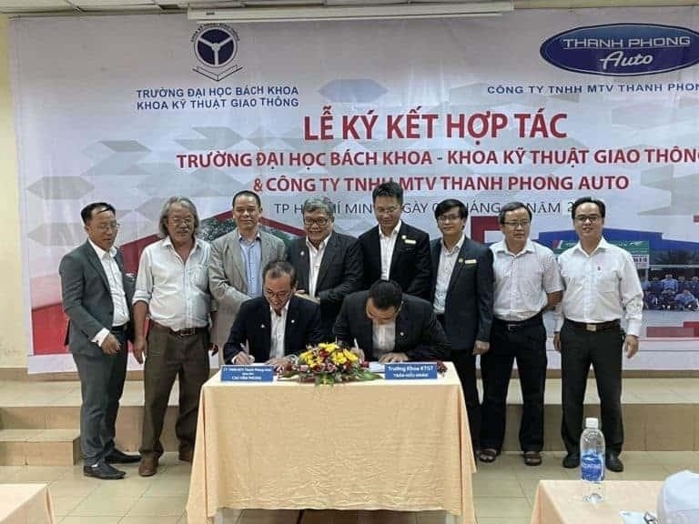 Thanh Phong Auto và Đại học Bách Khoa HCM đã tổ chức lễ ký kết hợp tác với nhau.