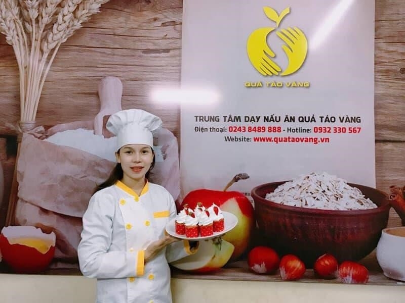 Golden Apple Cooking Center is a place where you can learn how to cook delicious meals. They have a variety of courses available for all skill levels, from beginners to advanced. Whether you want to learn how to make traditional dishes or experiment with new recipes, Golden Apple has something for you. With experienced instructors and state-of-the-art facilities, you can be confident that you will receive top-notch training. Join Golden Apple Cooking Center today and take your cooking skills to the next level!