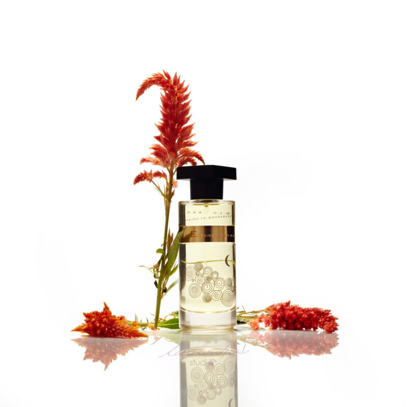 Chụp ảnh sản phẩm nước hoa làm sao đẹp nhất Chụp ảnh sản phẩm nước hoa làm sao đẹp nhất