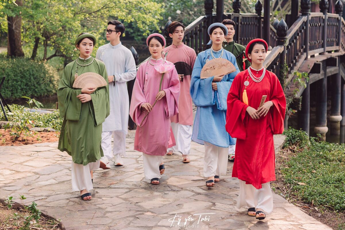 10 Tips tạo dáng chụp ảnh kỷ yếu đơn giản mang lại ảnh đẹp