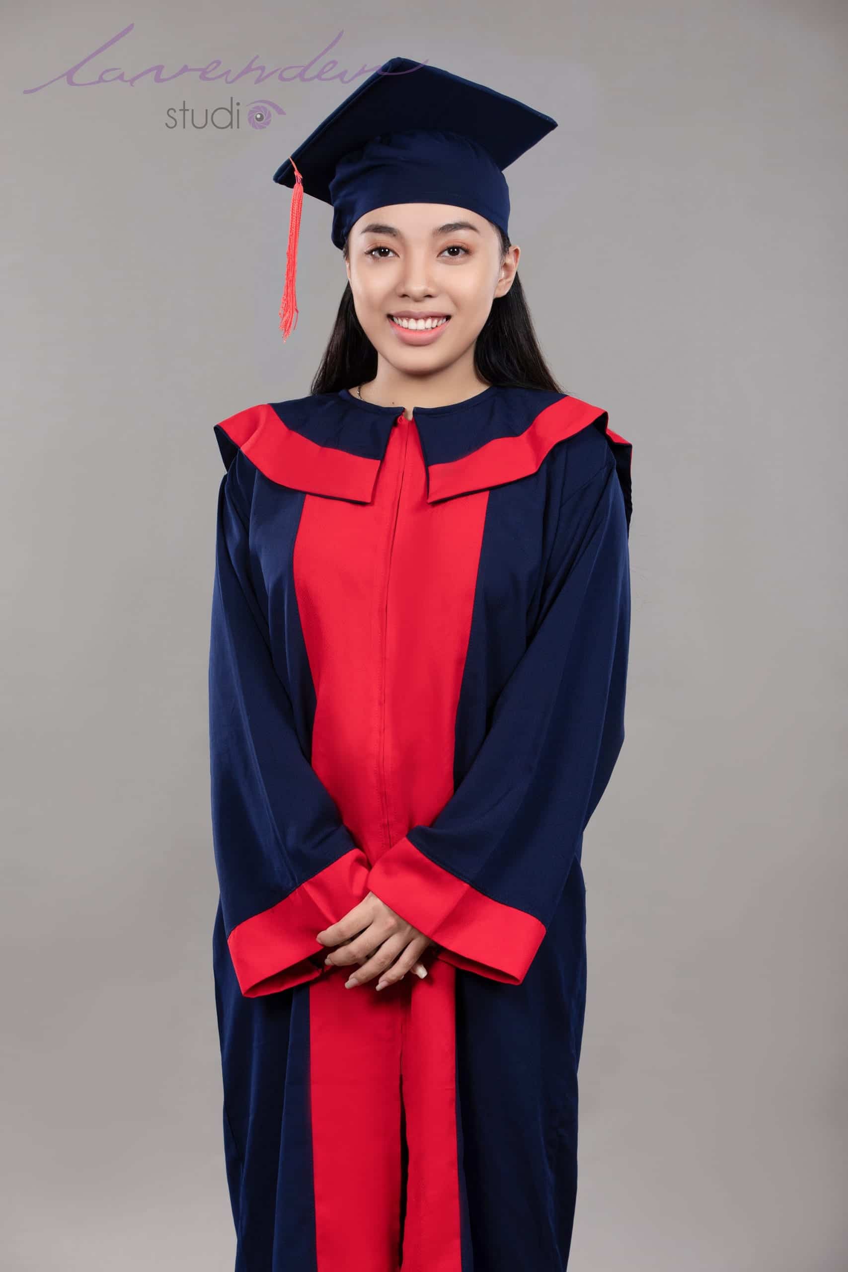 Chụp ảnh kỷ yếu