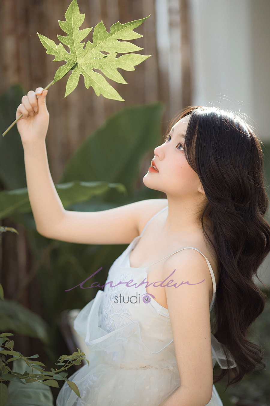 10 cách tạo dáng chụp ảnh chân dung siêu đẹp cho các nàng