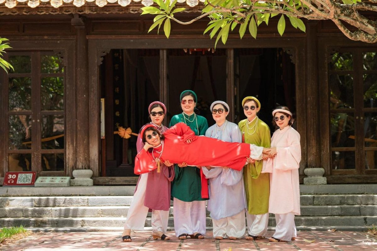 Dịch vụ thuê thợ chụp hình ở Huế hiện nay giá bao nhiêu Dịch vụ thuê thợ chụp hình ở Huế hiện nay giá bao nhiêu