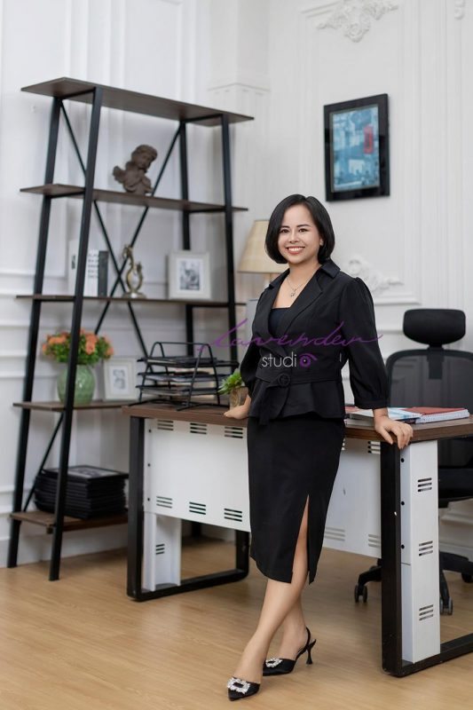 Giá dịch vụ chụp doanh nhân ở Lavender studio Hà Nội