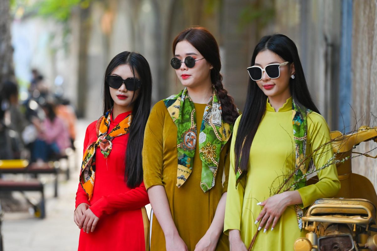 Chụp ảnh áo dài ngoại cảnh làm sao đẹp nhất