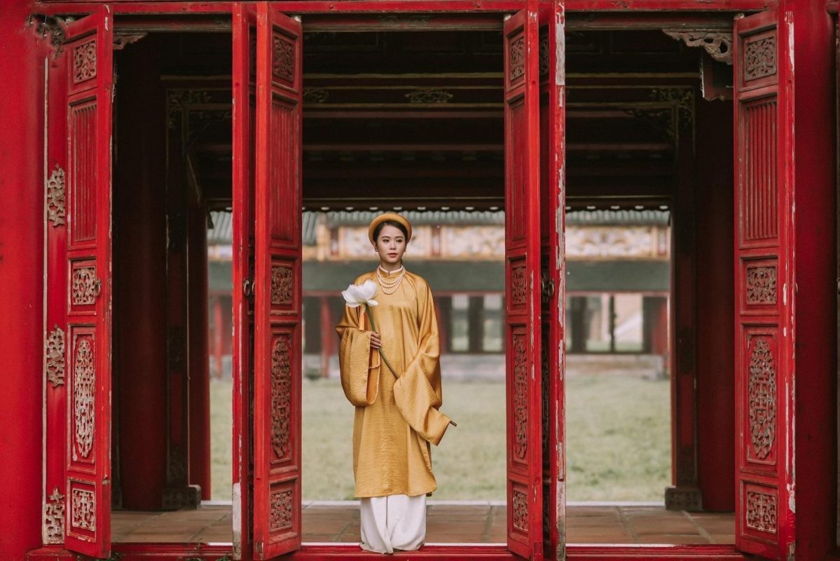 Dịch vụ thuê áo dài cổ phục giá rẻ ở Huế Dịch vụ thuê áo dài cổ phục giá rẻ ở Huế