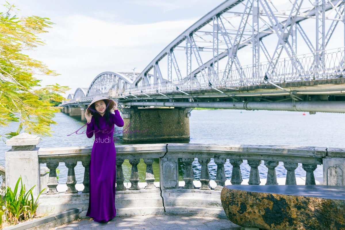 Giá dịch vụ chụp ảnh áo dài đẹp ở Huế khi du lịch Giá dịch vụ chụp ảnh áo dài đẹp ở Huế khi du lịch
