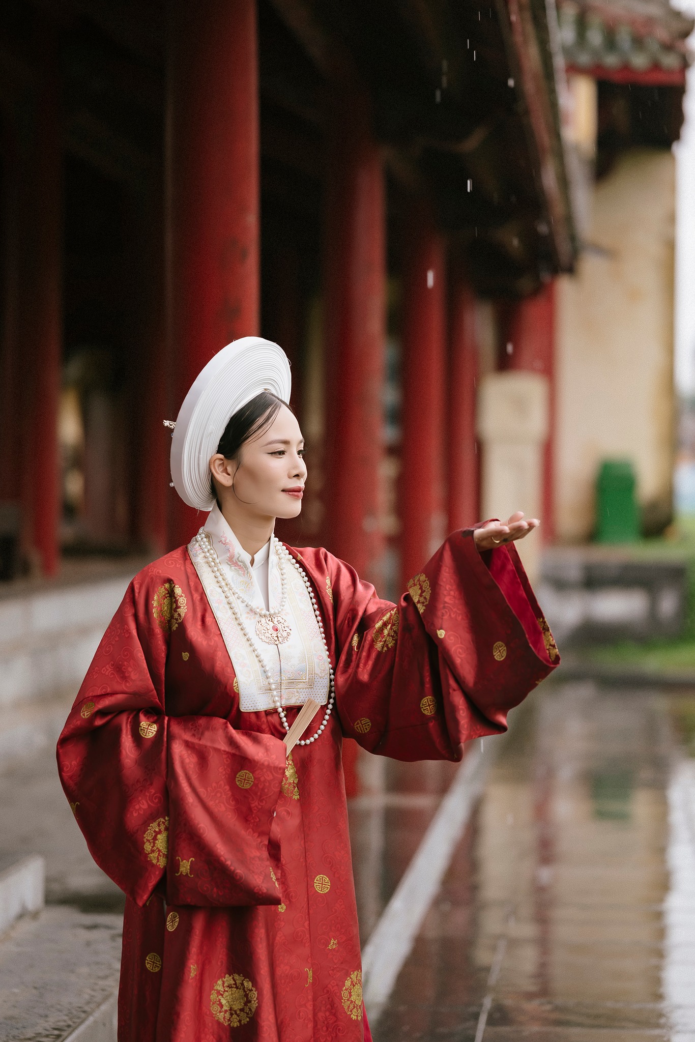 Hỗ trợ chụp ảnh và gợi ý địa điểm thuê áo dài cổ phục ở Huế Hỗ trợ chụp ảnh và gợi ý địa điểm thuê áo dài cổ phục ở Huế