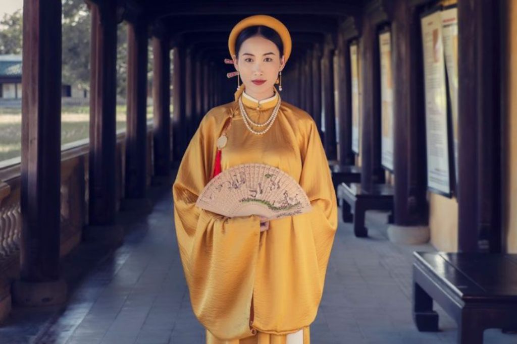 Tiệm Lavender Studio thuê áo dài cổ phục ở Huế đẹp và rẻ Tiệm Lavender Studio thuê áo dài cổ phục ở Huế