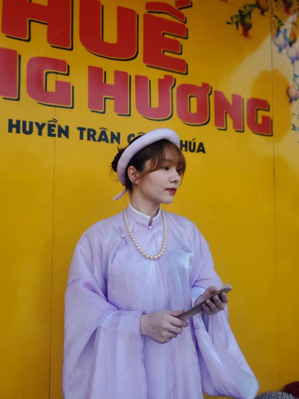 Tiệm áo dài Bích Thuỷ cho thuê áo dài cổ phục ở Huế Tiệm áo dài Bích Thuỷ cho thuê áo dài cổ phục ở Huế