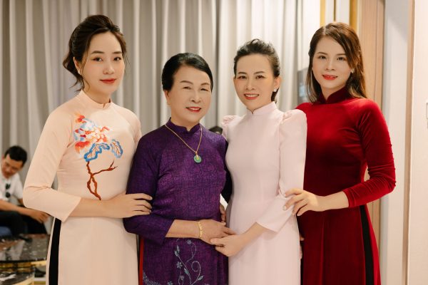 chụp ảnh gia đình 4 người chụp ảnh gia đình 4 người