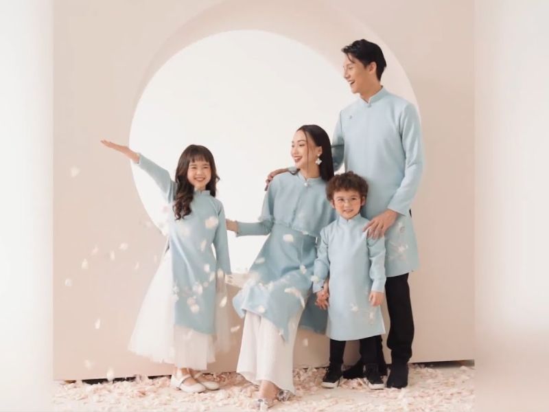 Địa chỉ chụp hình Tết gia đình 4 người tại TP.HCM 2025 uy tín Địa chỉ chụp hình Tết gia đình 4 người tại TP.HCM 2025 uy tín