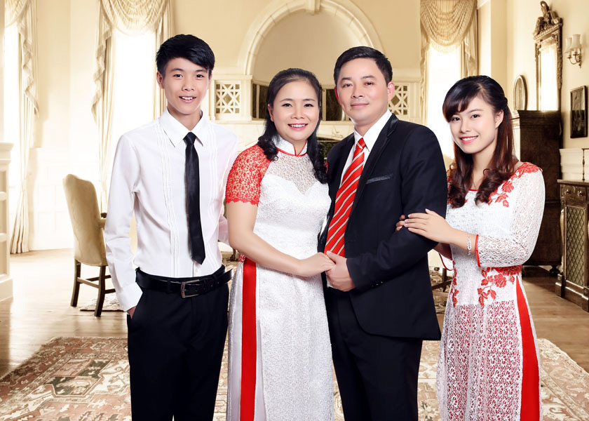 chụp ảnh gia đình 4 người chụp ảnh gia đình 4 người