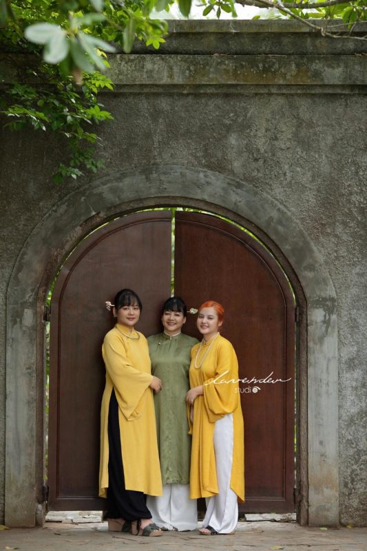 Chụp ảnh nhóm cùng bạn bè ngoại cảnh giá bao nhiêu Chụp ảnh nhóm cùng bạn bè