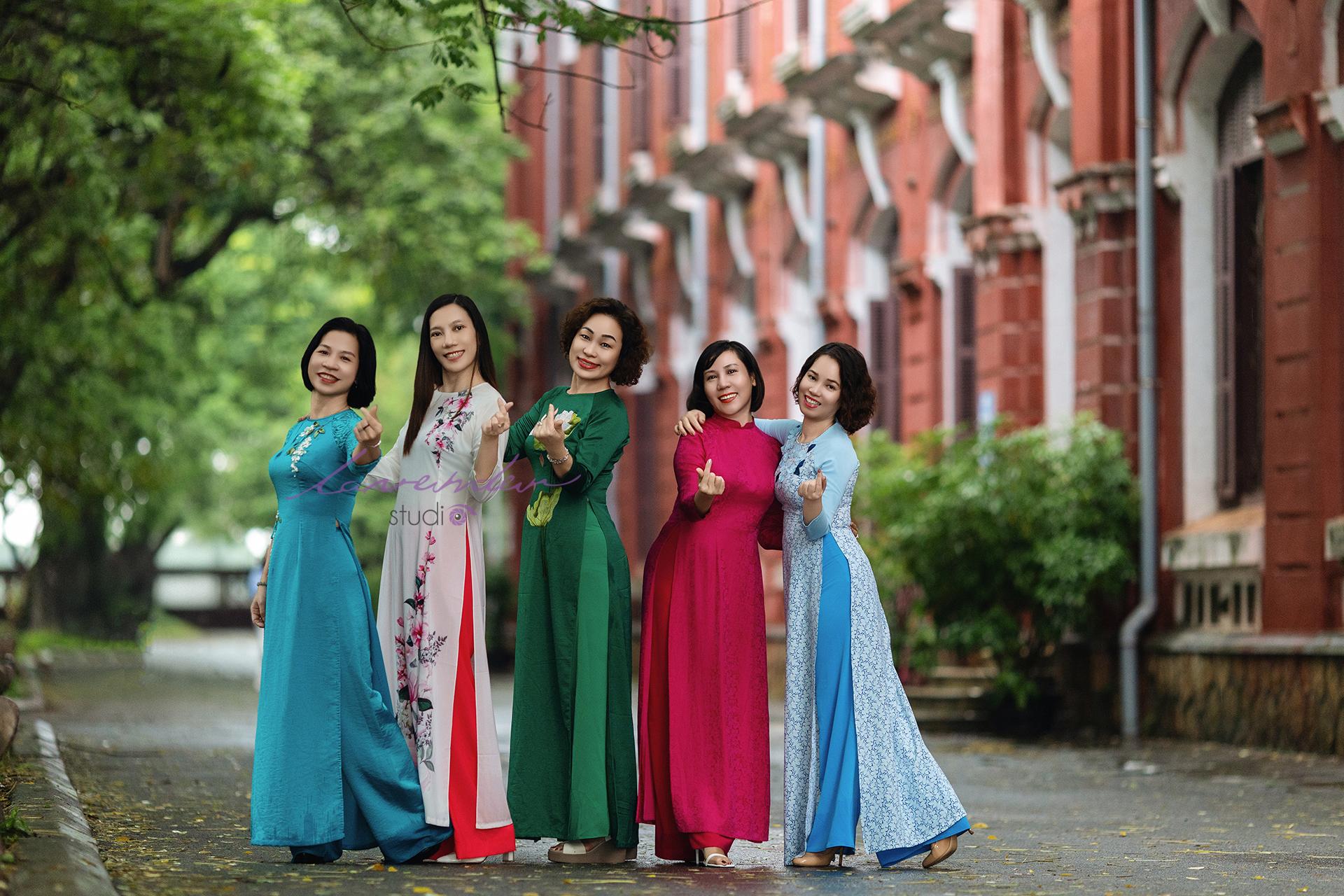 Chụp ảnh Tết nhóm tại Đà Nẵng