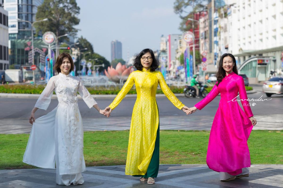 Bí quyết chụp ảnh nhóm đẹp cùng bạn bè tại TP HCM
