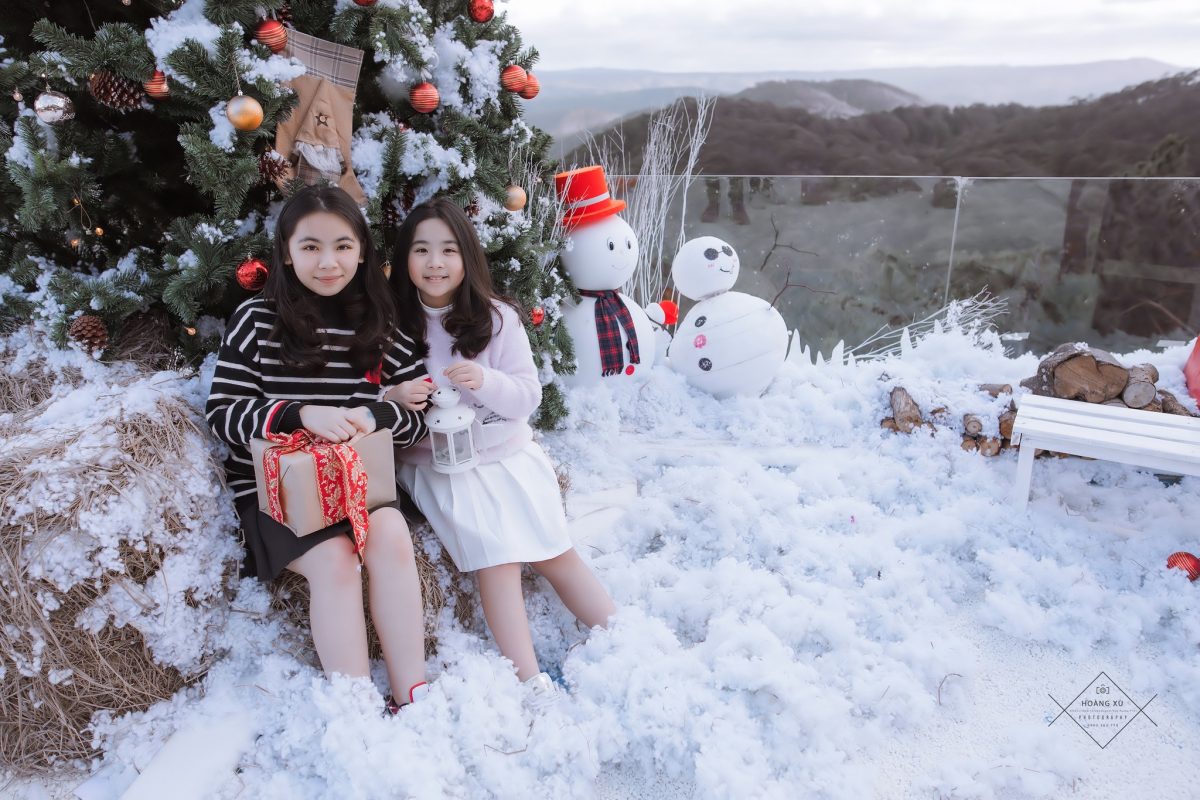 Dịch vụ chụp ảnh nhóm tại studio Hoàng Xù TP HCM