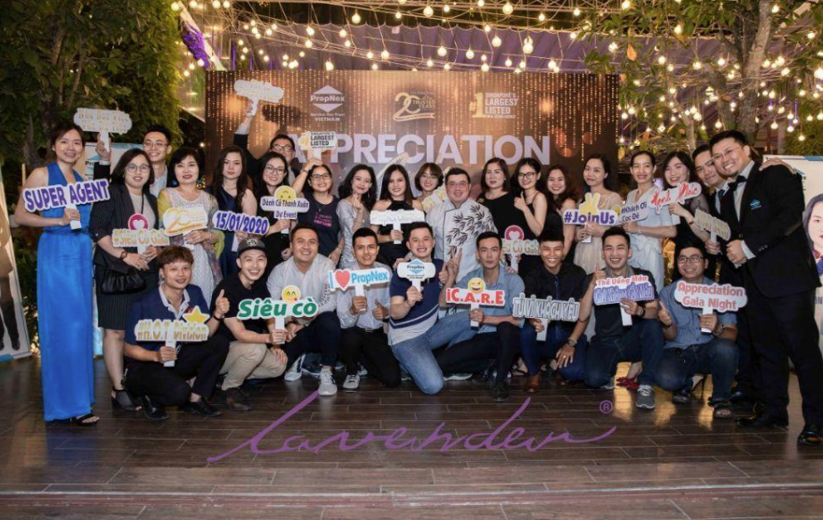 Hướng dẫn chụp ảnh year end party sự kiện đẹp cho năm 2025