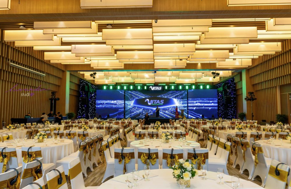 Hướng dẫn chụp ảnh year end party sự kiện đẹp cho năm 2025 Hướng dẫn chụp ảnh year end party sự kiện đẹp cho năm 2025