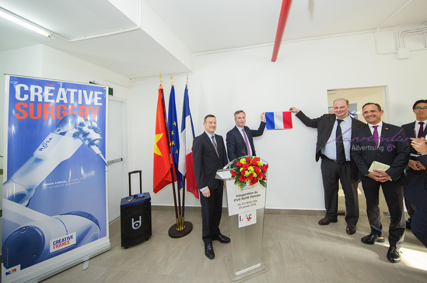 Hướng dẫn chụp ảnh year end party sự kiện đẹp cho năm 2025 Hướng dẫn chụp ảnh year end party sự kiện đẹp cho năm 2025