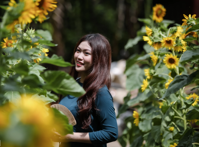 Một số địa điểm chụp hình áo dài ngoại cảnh ở TP.HCM năm 2025 không nên bỏ qua