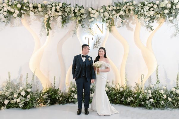 Giải đáp: Nên tổ chức tiệc cưới tại nhà hàng hay ở nhà?