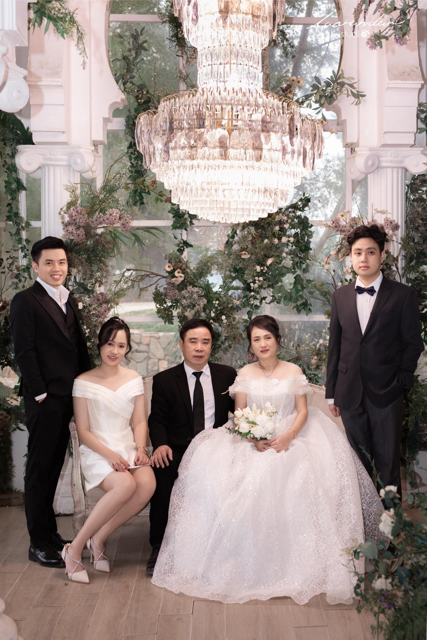 Chi phí chụp hình gia đình tại TP.HCM năm 2025-2026 có rẻ không?