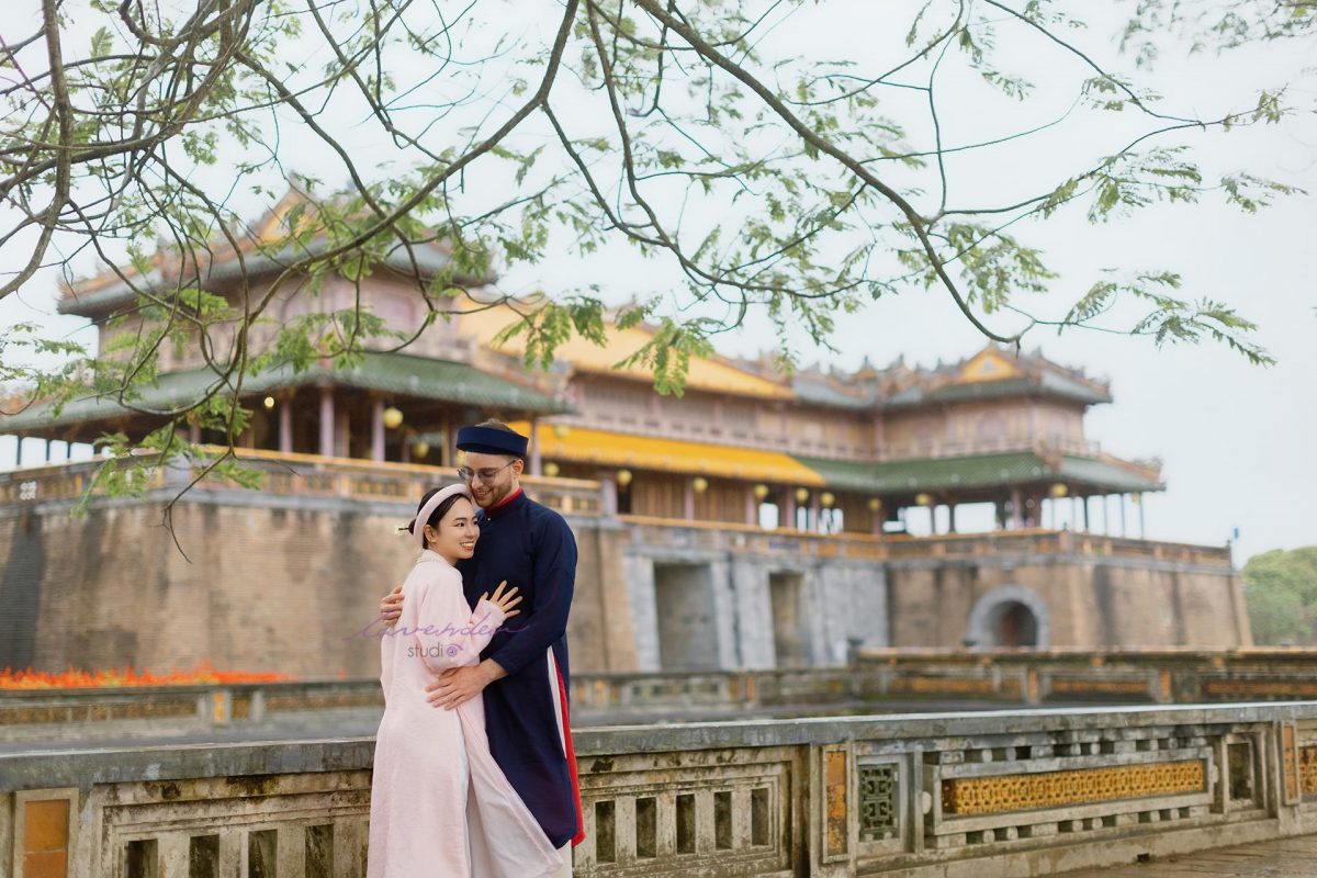 Chụp ảnh áo dài đẹp ở Huế khi đi du lịch cặp đôi Chụp ảnh áo dài đẹp ở Huế khi đi du lịch cặp đôi