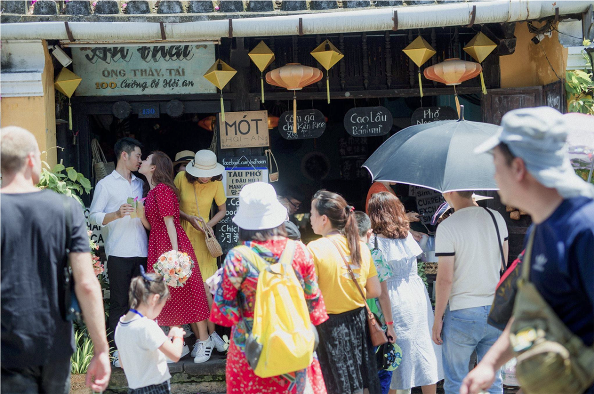 Dịch vụ chụp ảnh áo dài đẹp cùng studio tuarts ở Hội An Dịch vụ chụp ảnh áo dài đẹp cùng studio tuarts ở Hội An