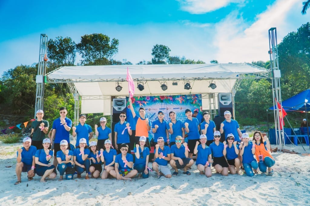 Giá dịch vụ quay phim teambuilding tại Hội An mới nhất năm 2025