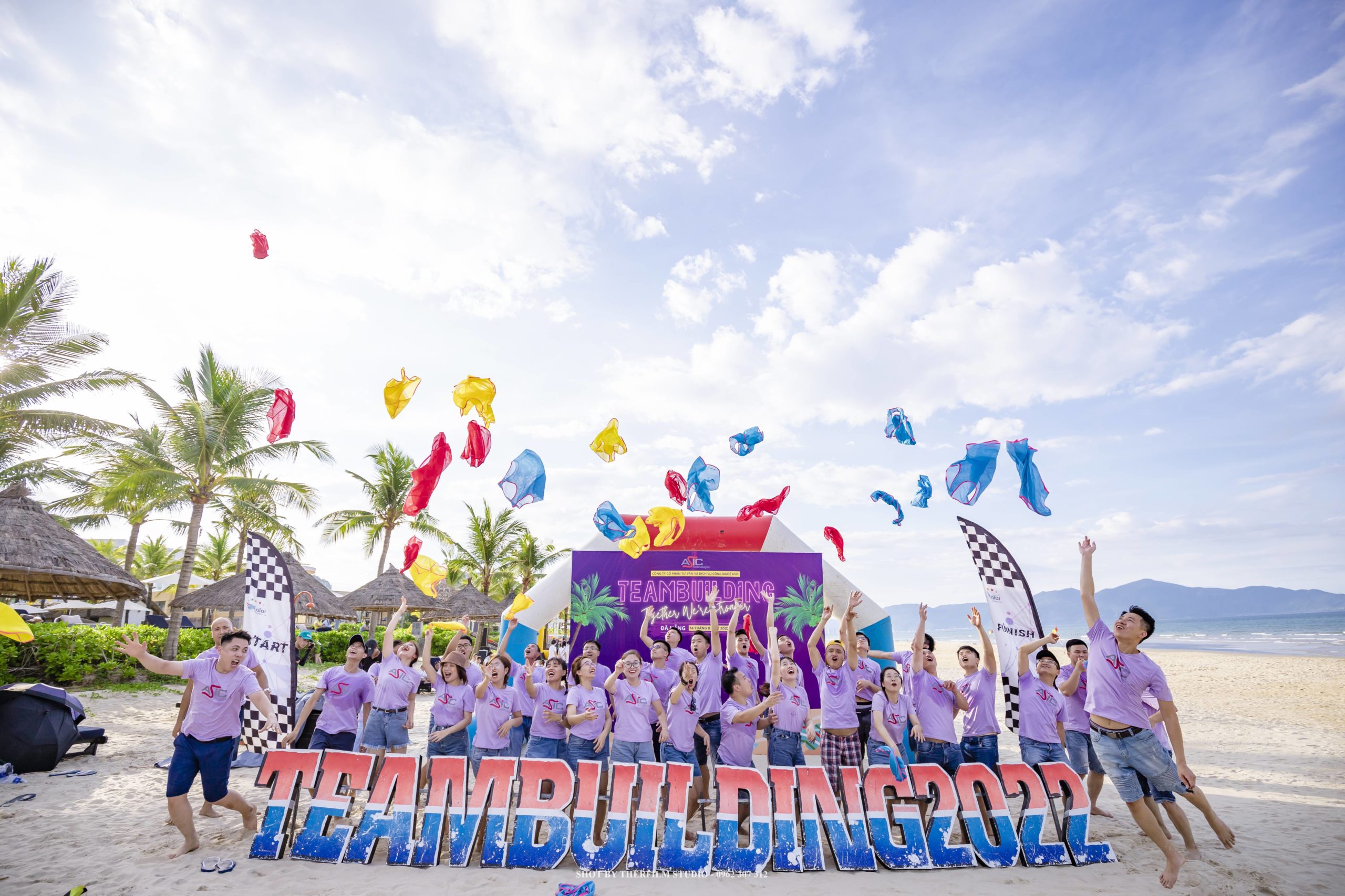 Tìm kiếm dịch vụ quay phim team building giá rẻ tại Hội An năm 2025 Tìm kiếm dịch vụ quay phim team building giá rẻ tại Hội An năm 2025