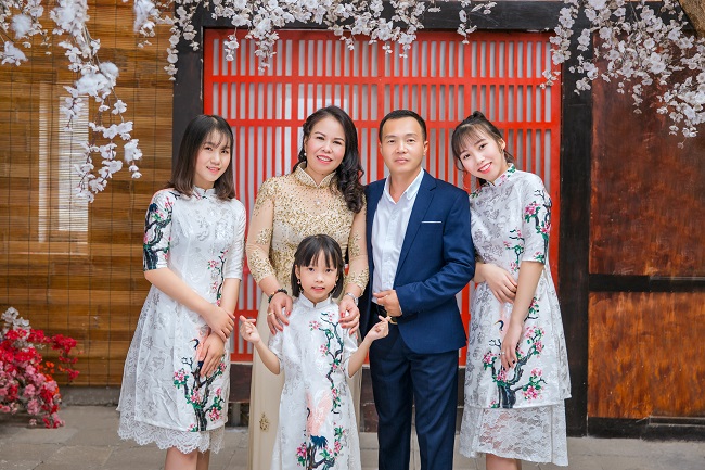 Reviews 10 dịch vụ ghép hình gia đình tại TP.HCM theo yêu cầu