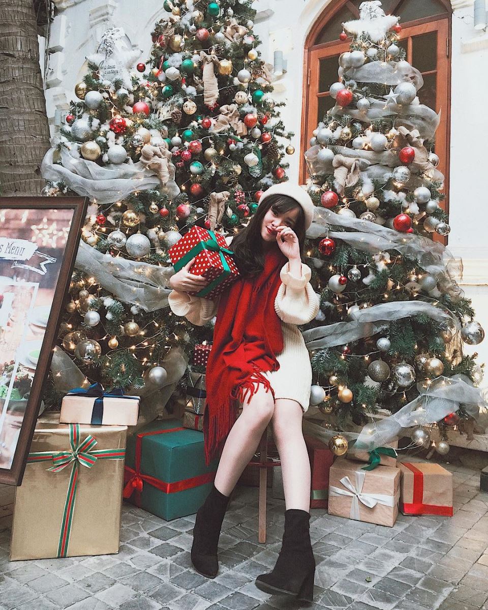 Top điểm check-in Noel lung linh ở Hà Nội như Châu Âu