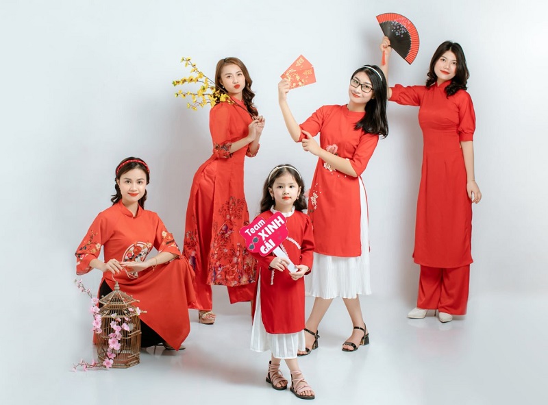 Thị trường chụp ảnh gia đình Tết tăng mạnh: Người người đặt lịch trước cả tháng