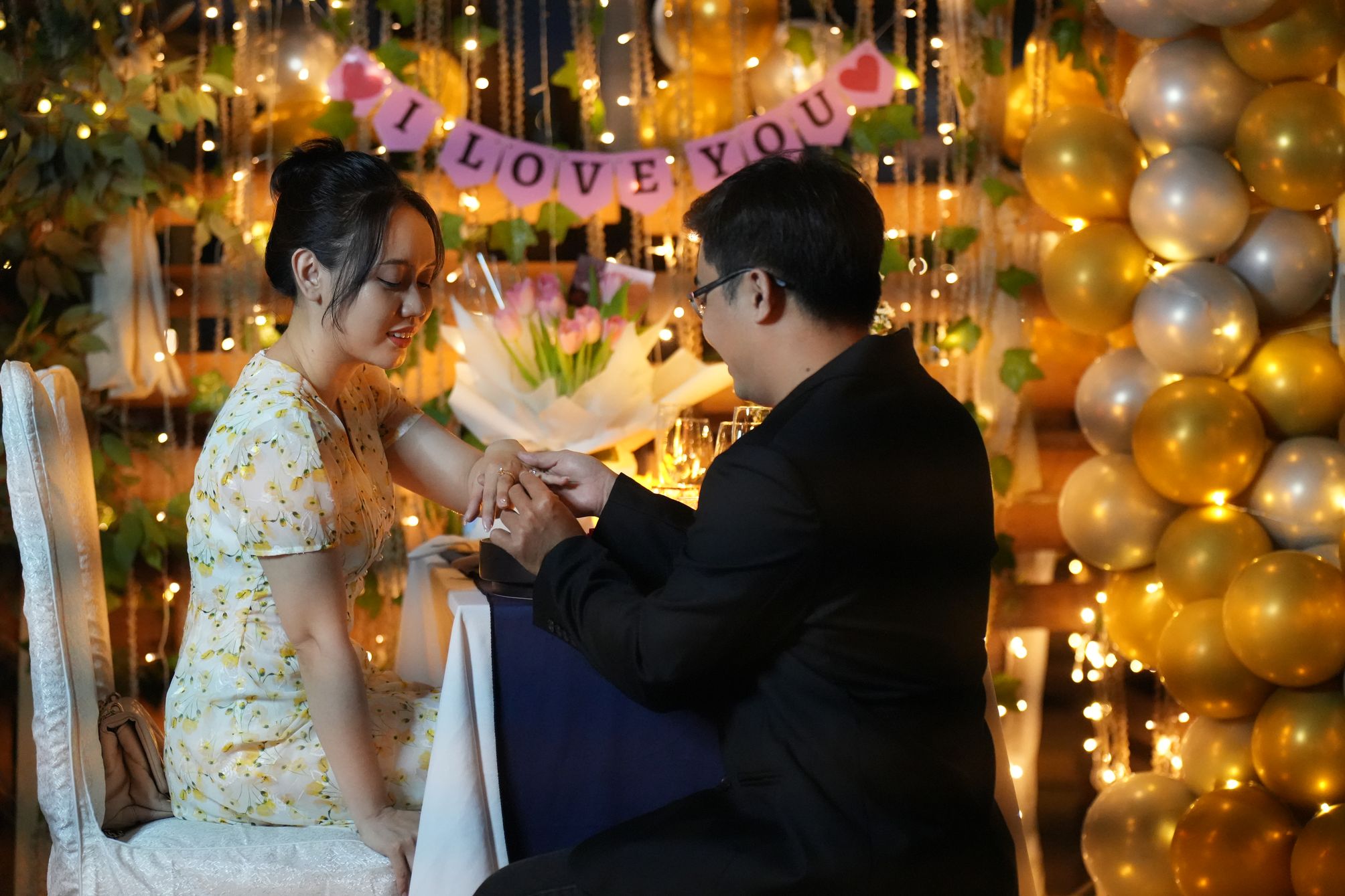 Tổ chức cầu hôn kết hợp chụp ảnh ở Đà Nẵng: Hướng dẫn chi tiết từ A-Z