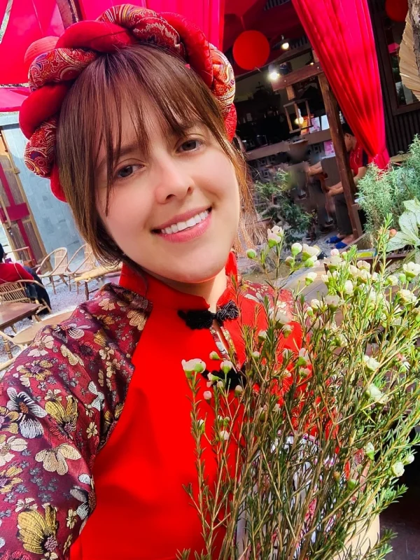 Chụp ảnh áo dài Tết cùng người nước ngoài Chụp ảnh áo dài Tết cùng người nước ngoài