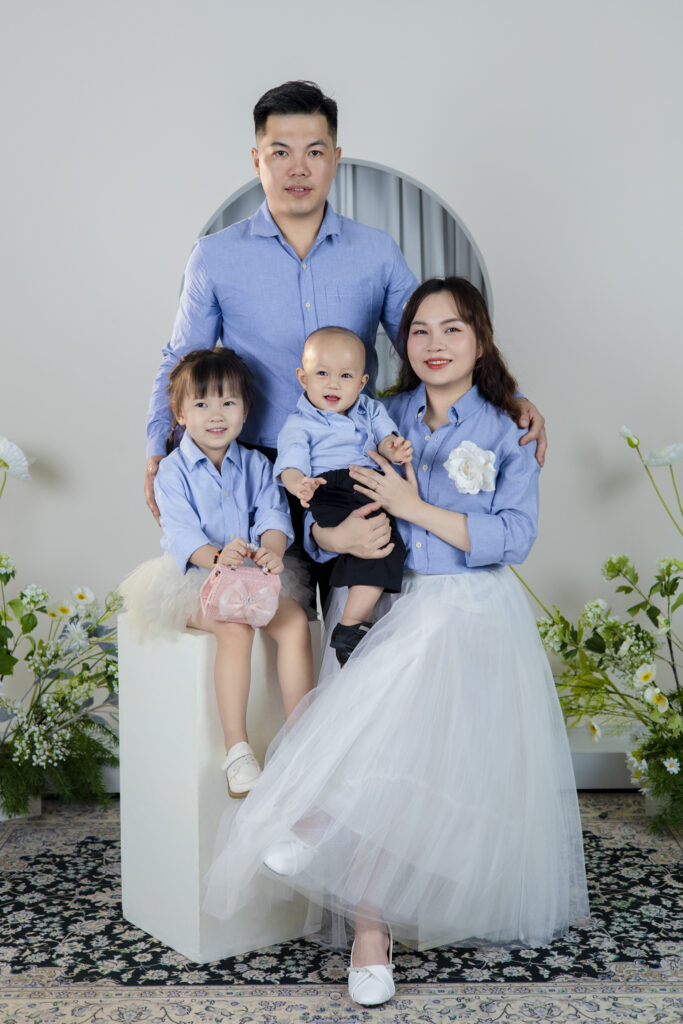 Ý tưởng chụp ảnh gia đình 4 người ấm cúng ngày xuân Ý tưởng chụp ảnh gia đình 4 người ấm cúng ngày xuân