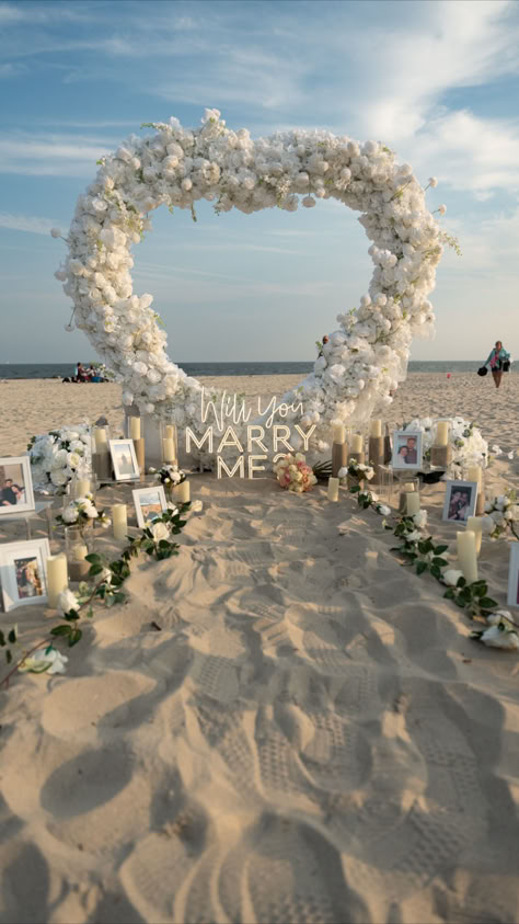 Top concept trang trí cầu hôn ở biển đẹp như phim 2026