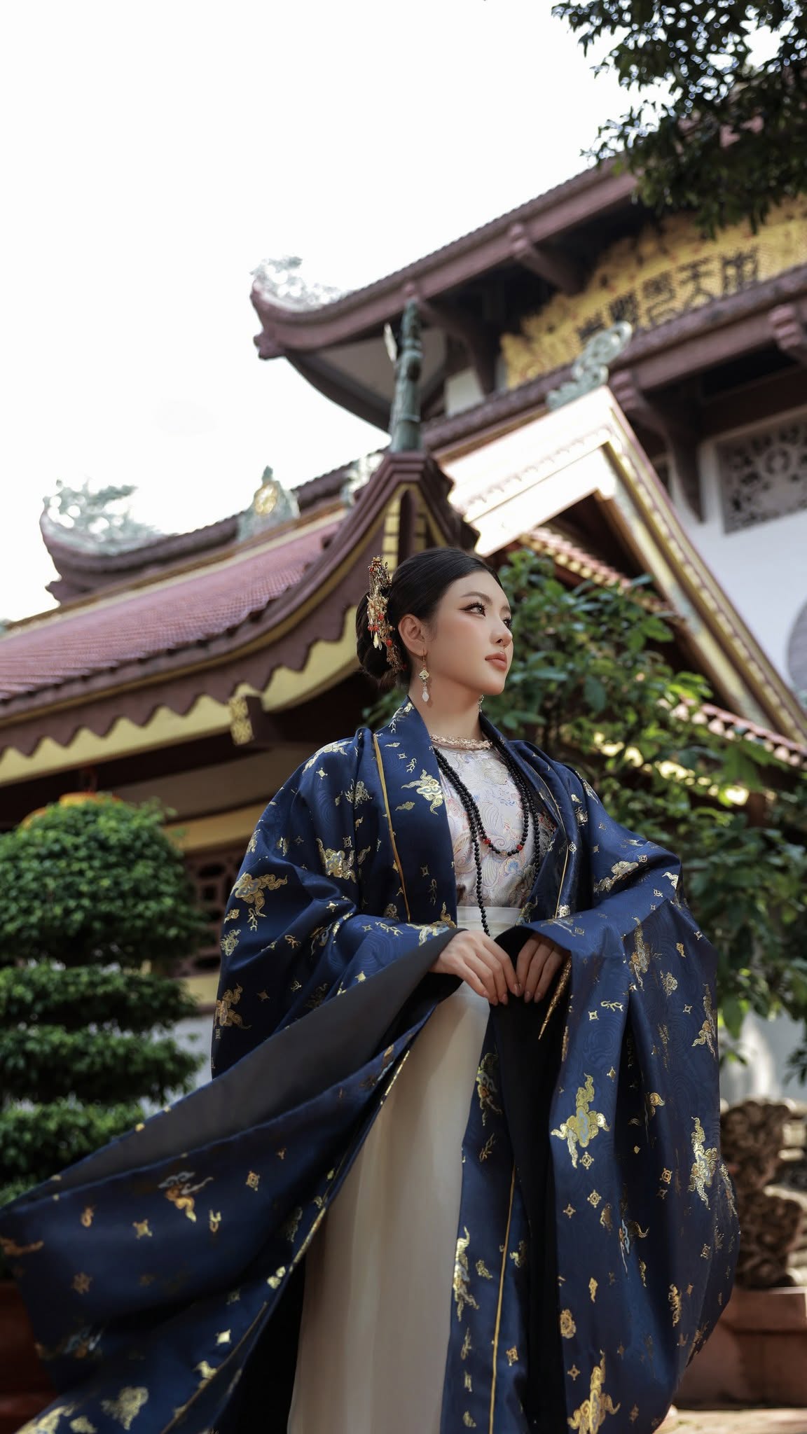 Gợi ý phụ kiện chụp ảnh áo dài giúp bộ ảnh thêm nổi bật